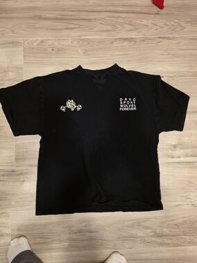 Black 'DARC SPORT WOLVES FOREVER' Graphic Tee SIZE Large